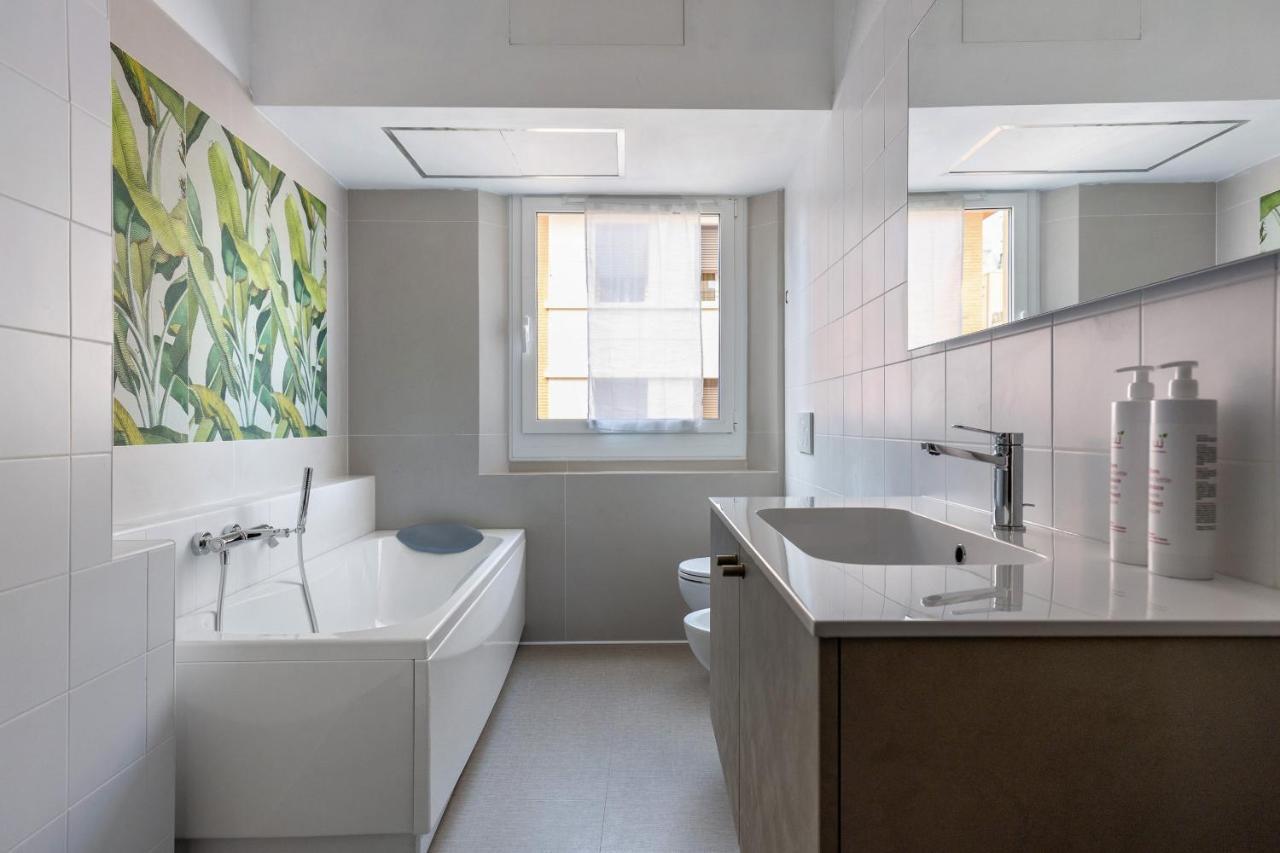 Irnerio Apartments By Wonderful Italy 볼로냐 외부 사진